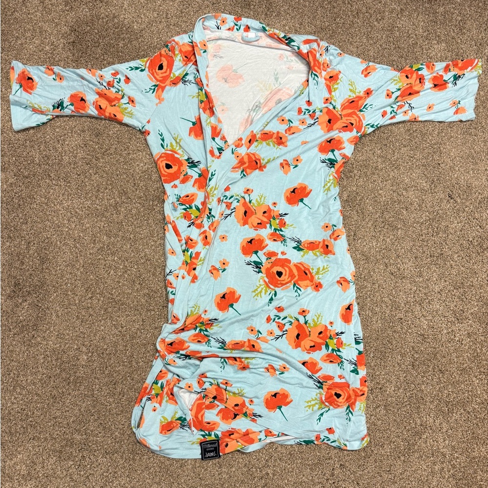Milkmaid goods size large blue and orange poppy robe